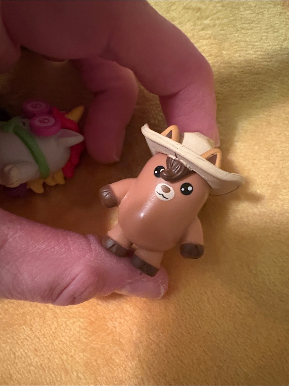 Disney Doorables- Lady, Belle, Lottie, Mirabel and LlamaLlama and Unicorn - Picture 9 of 9
